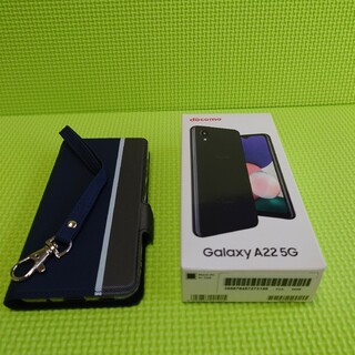 ギャラクシー(Galaxy)の(新品携帯)　docomo Galaxy A22 5G 手帳型ケース付(スマートフォン本体)