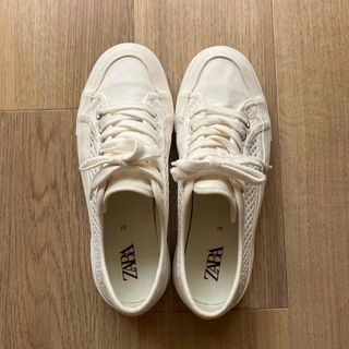 ザラ(ZARA)のZARA メッシュスニーカー　ホワイト　37 (スニーカー)